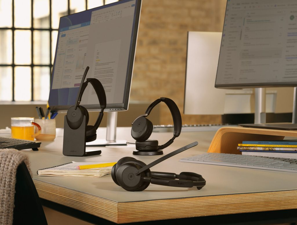 Jabra Evolve3 65 Flex, Evolve3 65 i Evolve3 45 debiutują w Polsce